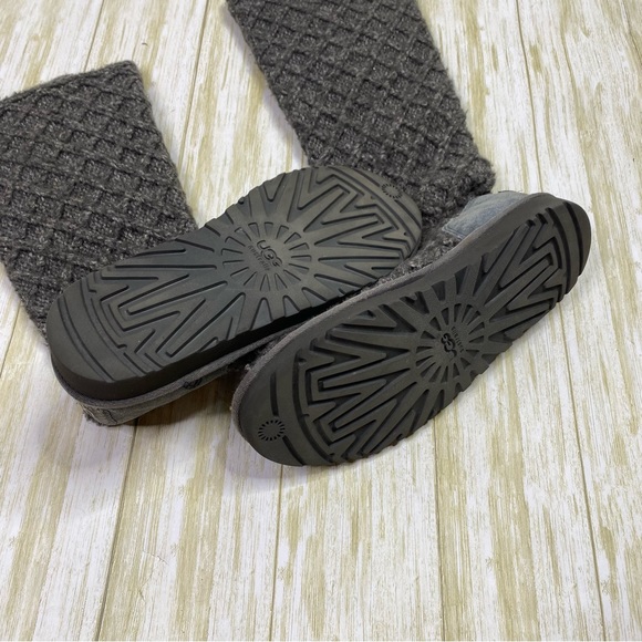 UGG Gray Classic Cardy Sweater Boots Booties - Picture 12 of 12